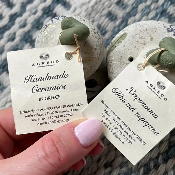 Ceramic Salt and Pepper Shakers - Picture 9 of 10